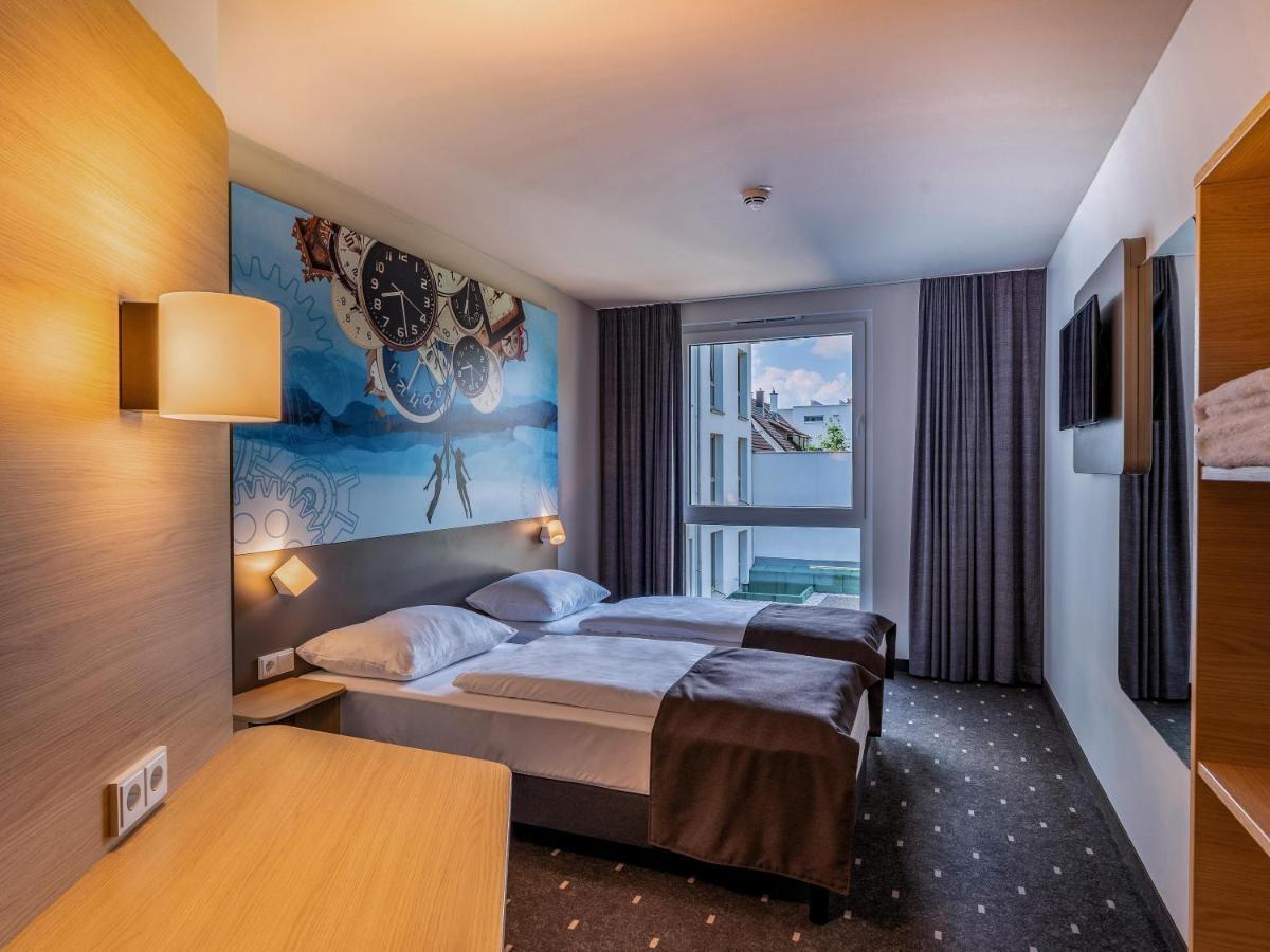 B&B Hotel Villingen-Schwenningen Bagian luar foto