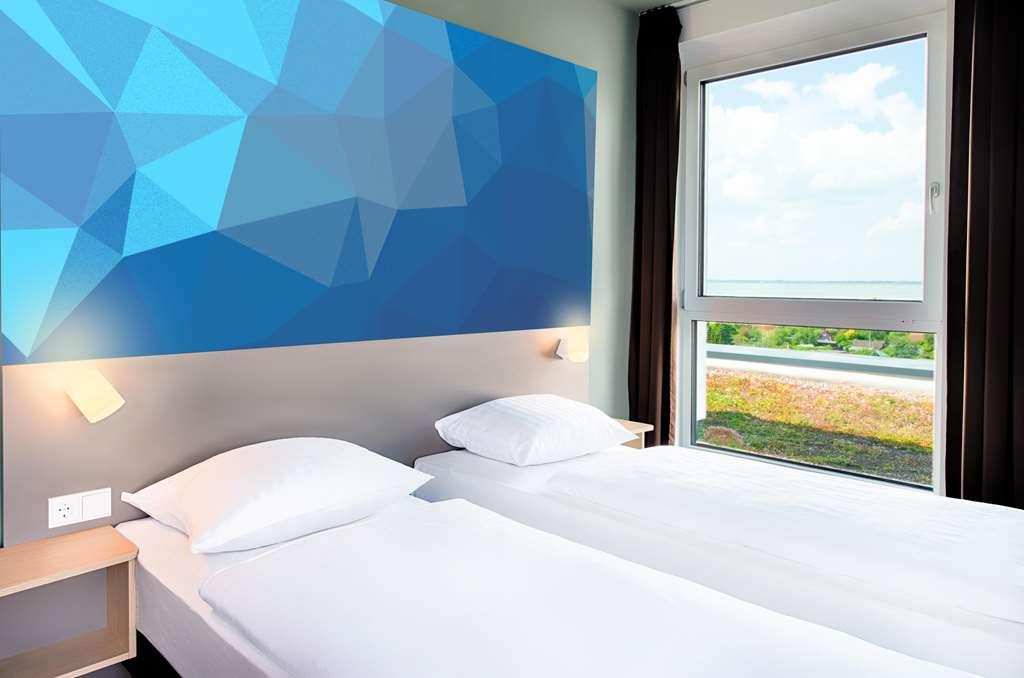 B&B Hotel Villingen-Schwenningen Ruang foto