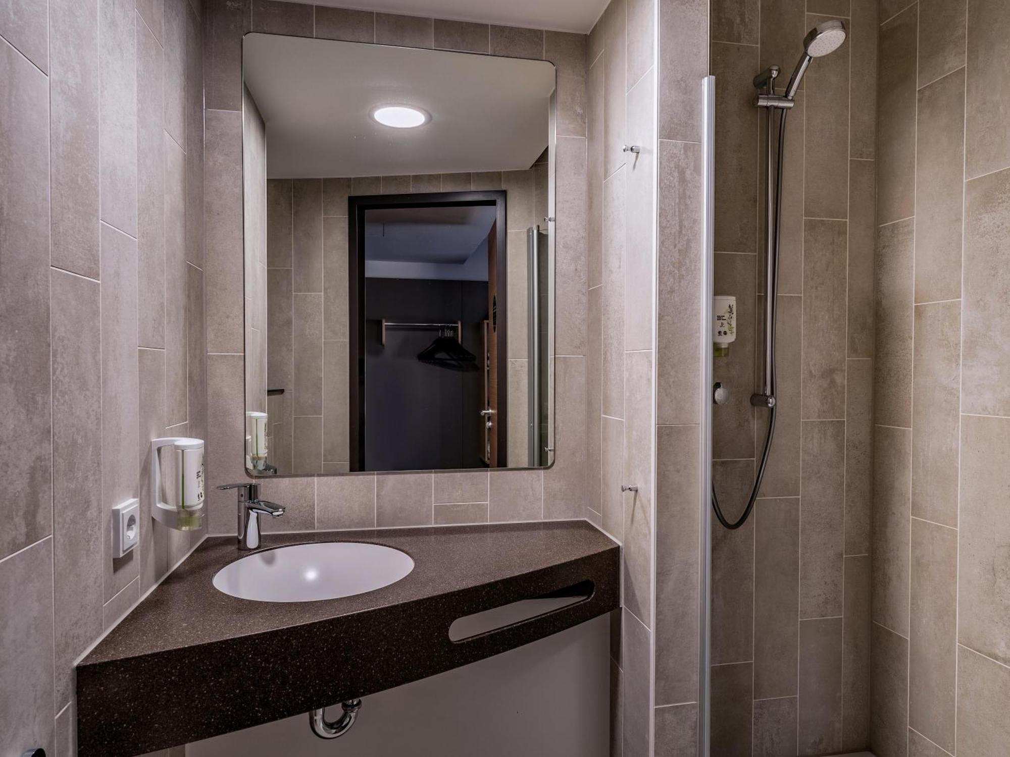 B&B Hotel Villingen-Schwenningen Bagian luar foto